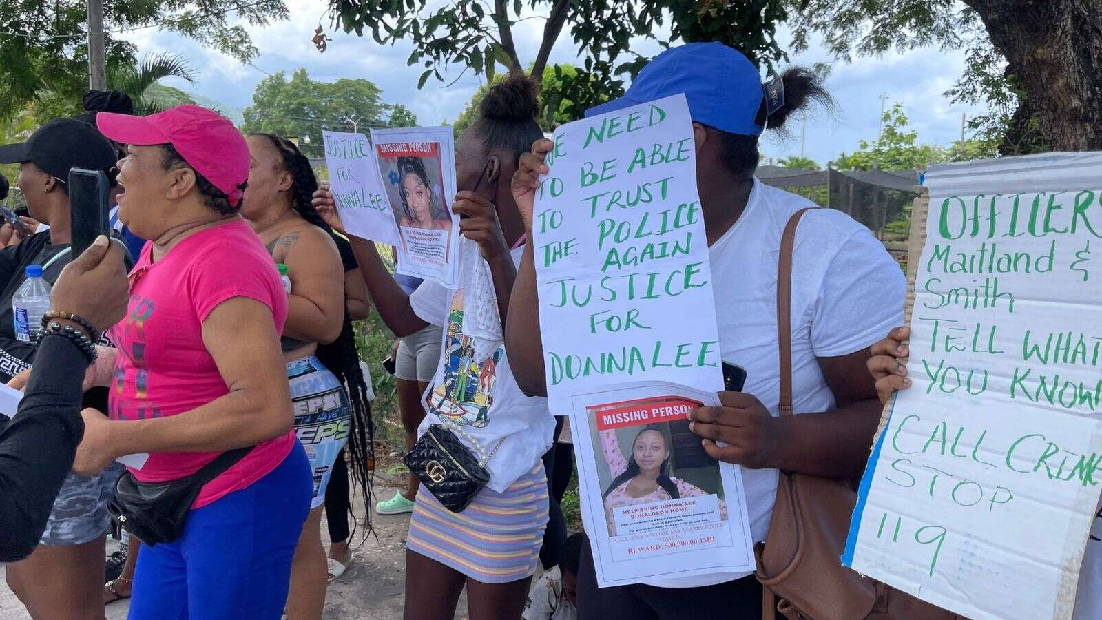 WATCH: Protesters amplify cries for justice in Donna-Lee Donaldson's case -  Jamaica Observer